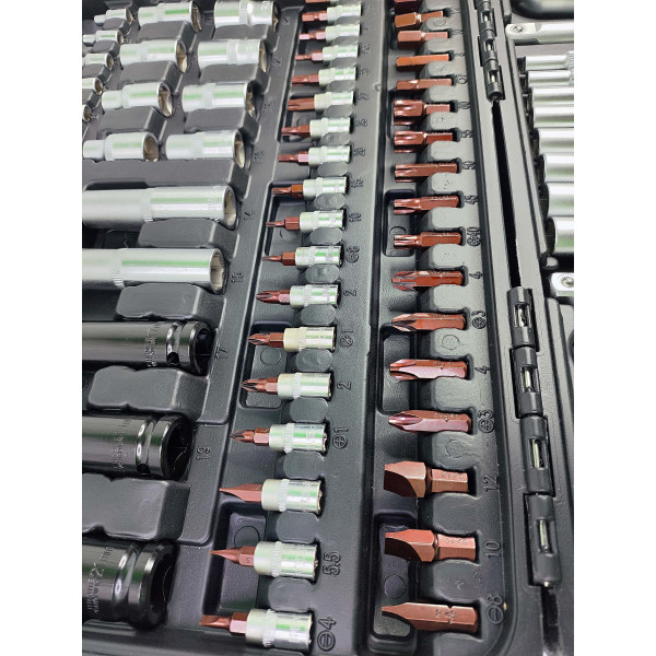 Набор профессиональных инструментов 1/2 "& 1/4" 111 ед., Cr-V Profline 68111Q