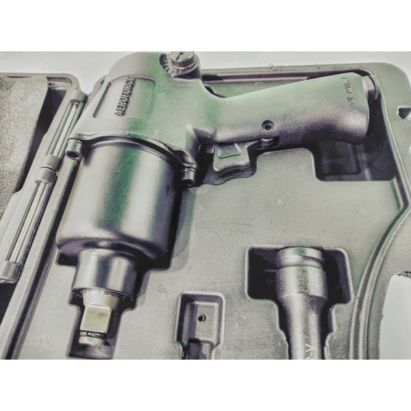 Гайковерт пневматический 1/2' с набором головок (813 Нм, 7000 об/мин, 125 мм, 3 кг) Aeroforce AE-SQ15