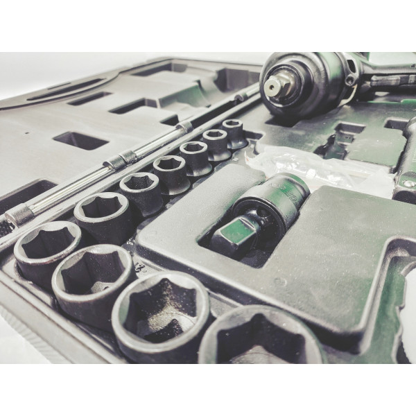 Гайковерт пневматический 1/2' с набором головок (813 Нм, 7000 об/мин, 125 мм, 3 кг) Aeroforce AE-SQ15