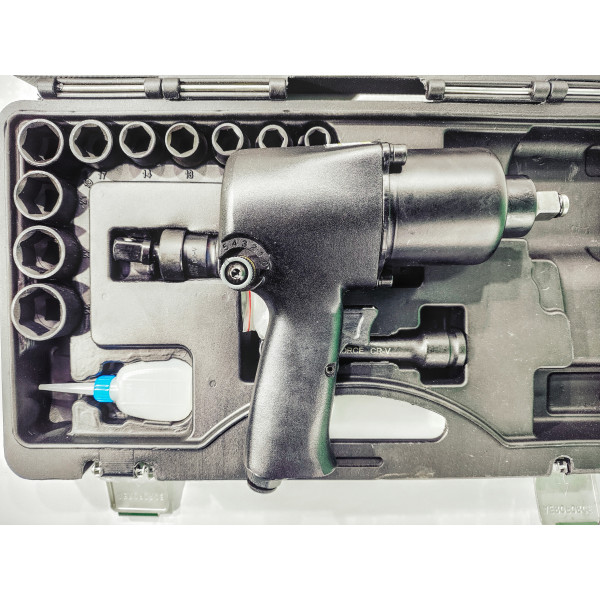 Гайковерт пневматический 1/2' с набором головок (813 Нм, 7000 об/мин, 125 мм, 3 кг) Aeroforce AE-SQ15