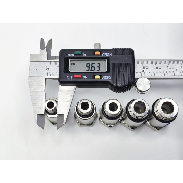 Компрессометр для бензиновых двигателей с удлинителем и переходниками Profline F06009